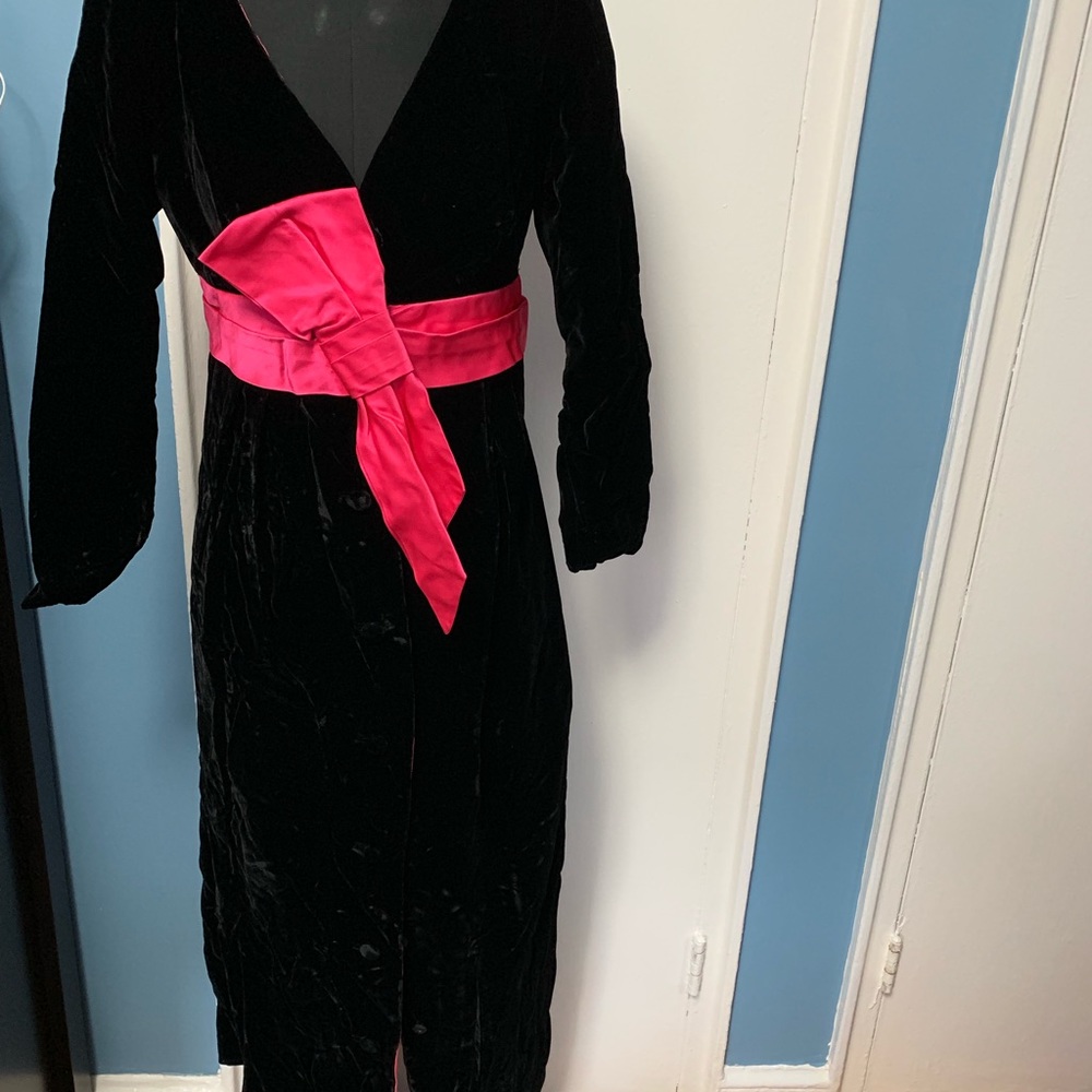 Long vintage crushed velvet w pink bow